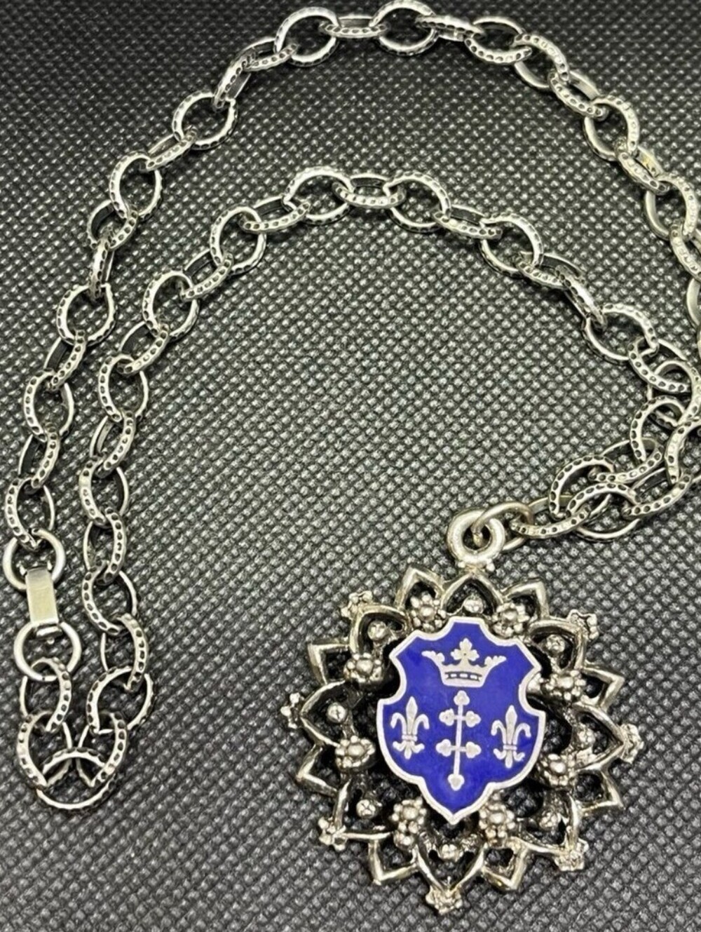 Vintage Blue Enamel Shield Crown Fleur De Lis Crest Necklace Pendant Heraldic 16